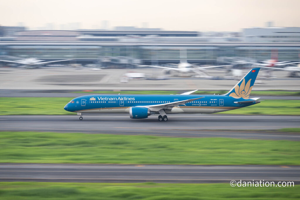 飛行機写真の流し撮りの作例１