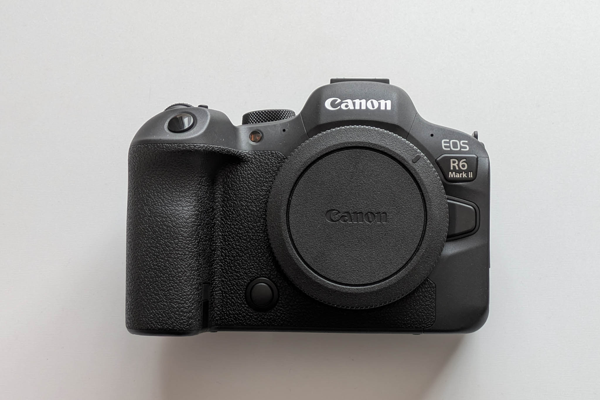【Canon EOS R6 Mark IIで旅客機撮影】高速AFと連写で決定的瞬間を捉える
